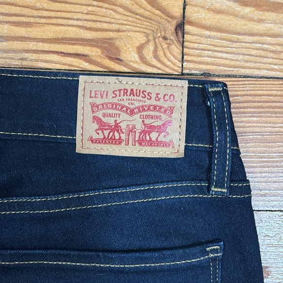 Levi’s 711 dark wash skinny jeans 27 x 32 - Picture 8 of 8